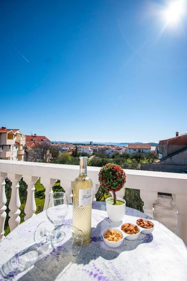 Family Holiday Apartments Lucia Vodice Zewnętrze zdjęcie