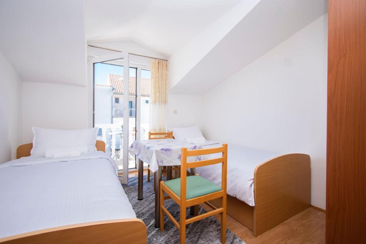 Family Holiday Apartments Lucia Vodice Zewnętrze zdjęcie