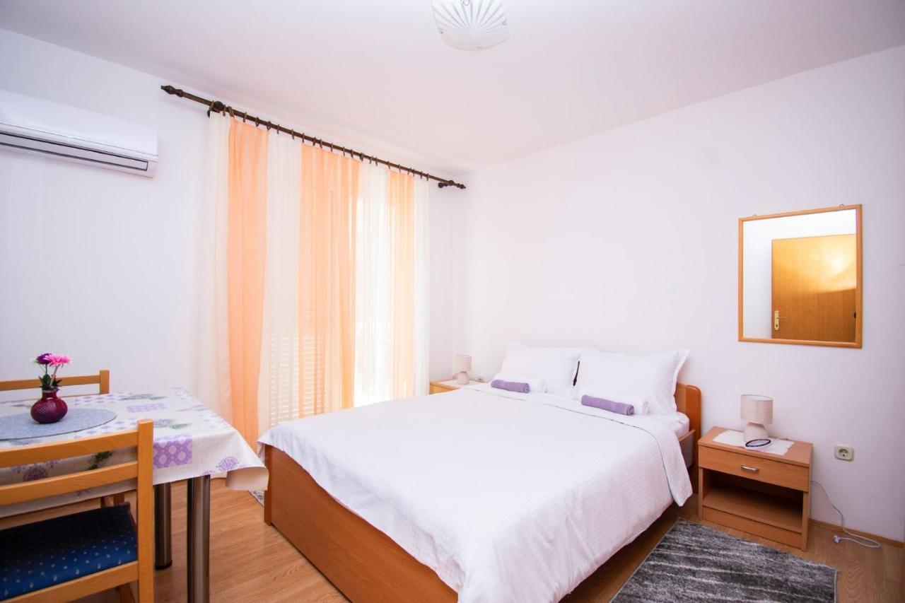 Family Holiday Apartments Lucia Vodice Zewnętrze zdjęcie
