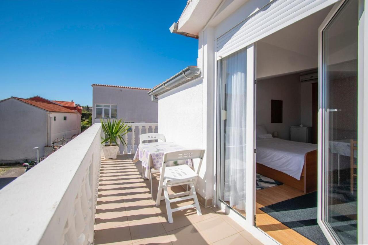 Family Holiday Apartments Lucia Vodice Zewnętrze zdjęcie