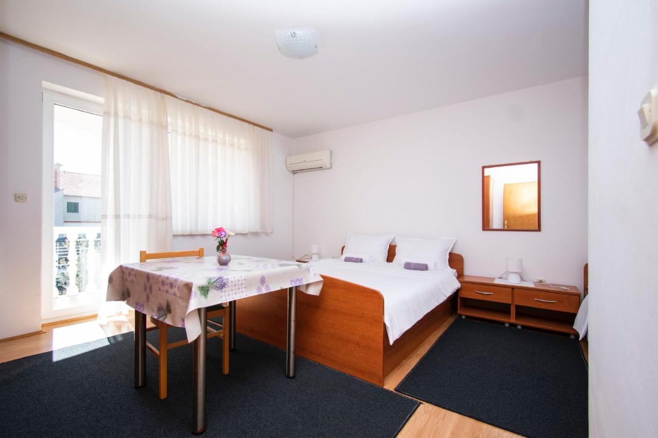 Family Holiday Apartments Lucia Vodice Zewnętrze zdjęcie