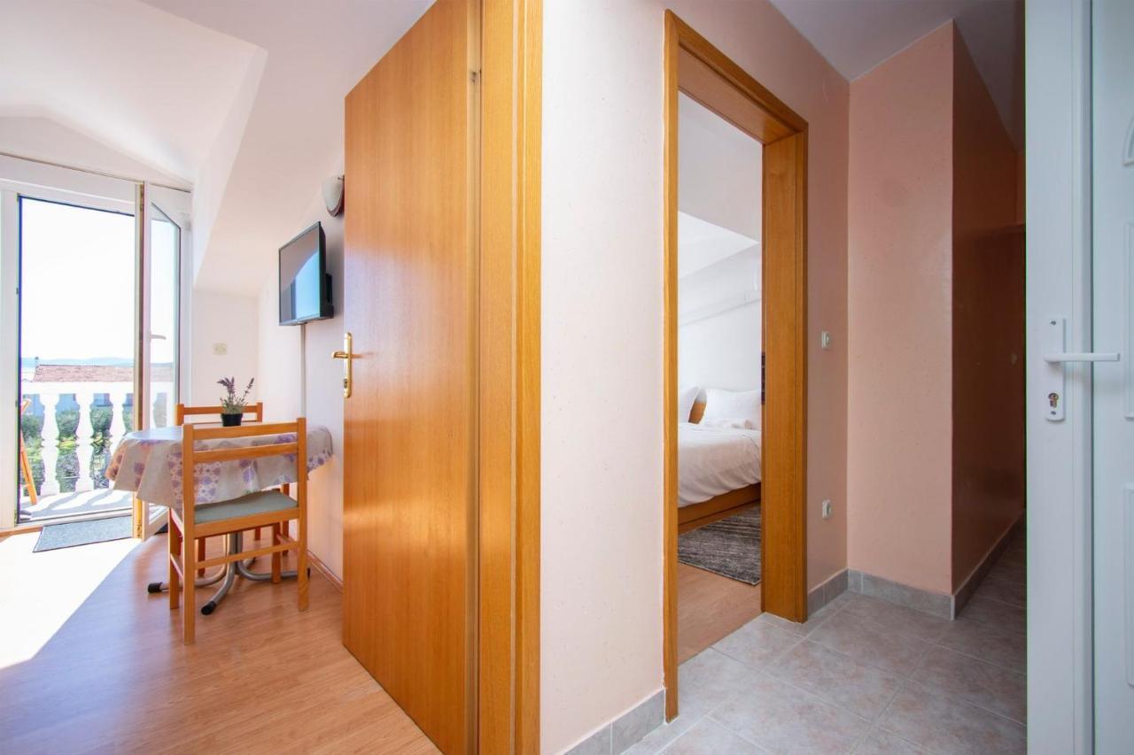Family Holiday Apartments Lucia Vodice Zewnętrze zdjęcie